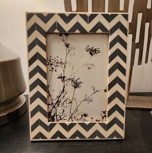 Sagebrook Home Chevron‎ Picture Frame